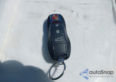 2017 Porsche Macan Turbo W/Performance Package from USA, damaged, VIN WP1AF2A58HLB61441